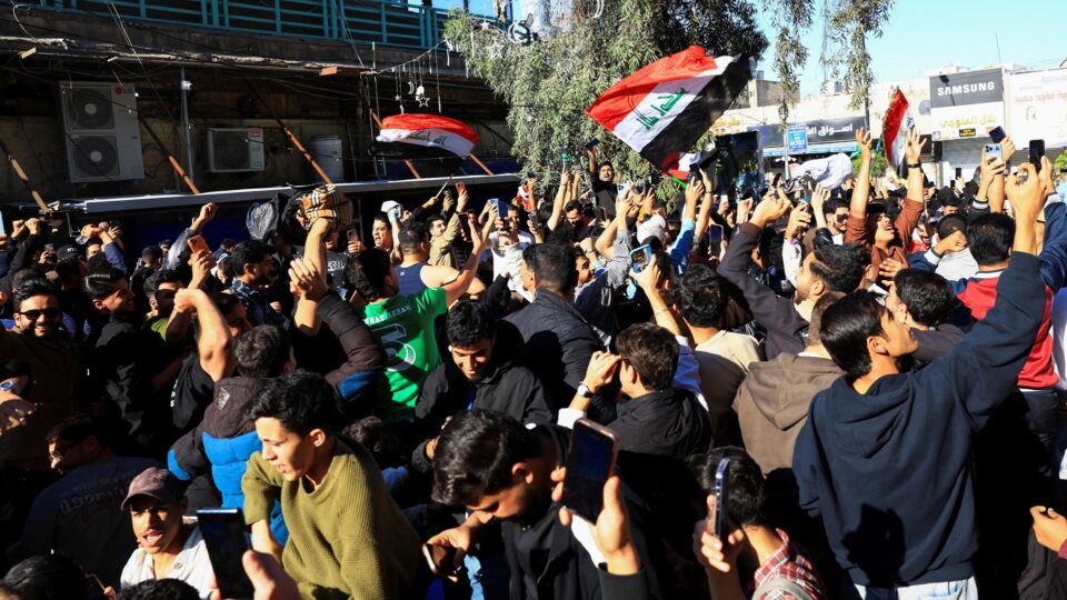 Ιράκ: Ξέσπασμα χαράς στους δρόμους εν μέσω πολέμου, για την πρόκριση στο Μουντιάλ [εικόνες]-4