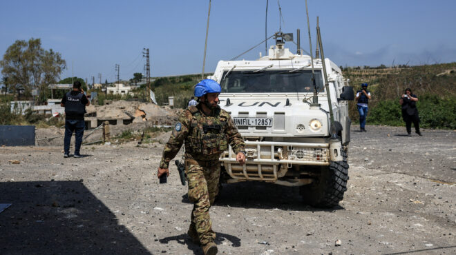 μακρόν-νεκρός-γάλλος-στρατιώτης-σε-επ-564182320