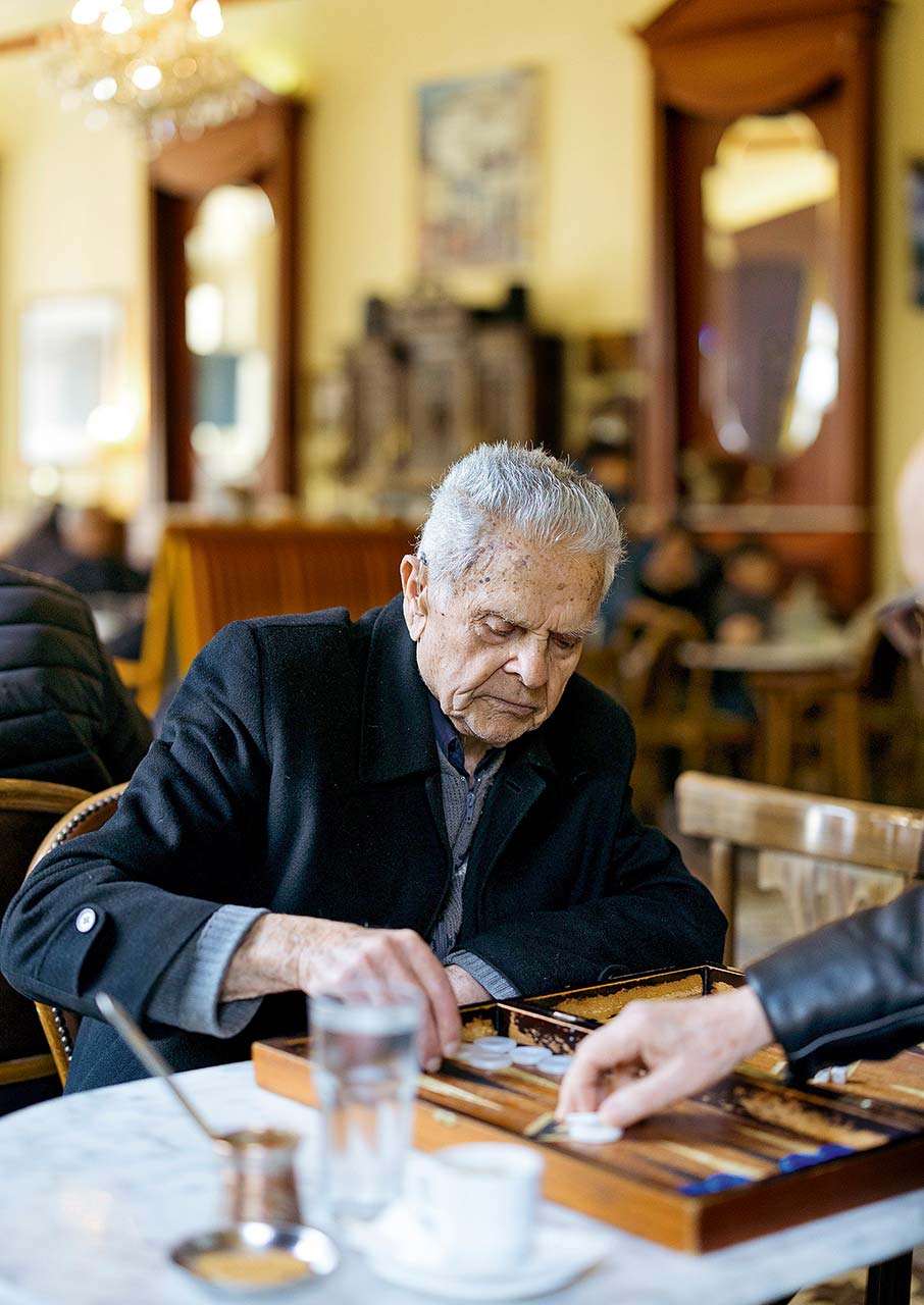 Ενα πρωί στο Μεγάλο Καφενείο της Τρίπολης-6