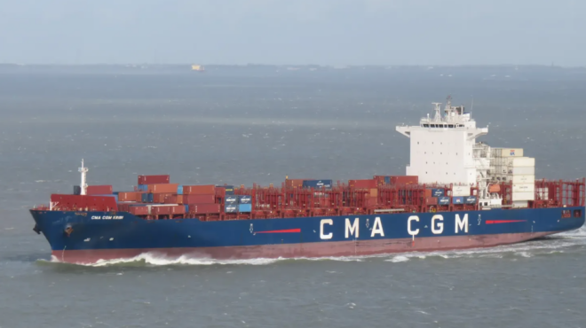 στενά-ορμούζ-διέλευση-γαλλικού-containership-για-564158470