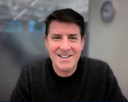 «Πρέπει να σου ζητήσω συγγνώμη»: Πώς είναι να δουλεύεις για τον Ελον Μασκ-1