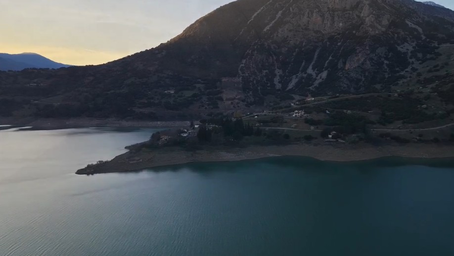 «Εκτός συναγερμού» ο Μόρνος – Τριπλασιάστηκαν τα αποθέματα νερού-1