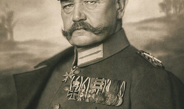 σαν-σήμερα-26-απριλίου-1925-ο-χίντενμπουρ-564193420