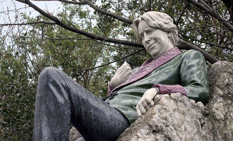 Ο Καβάφης της Αρεοπαγίτου και το παγκάκι του Τζίμι Χέντριξ-7