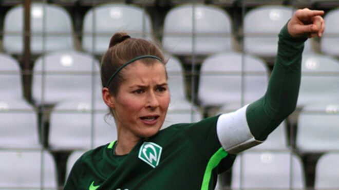 η-μαρί-λουίζ-eτα-γράφει-ιστορία-και-η-ου-564174085