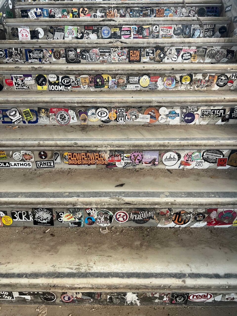 Γιατί όλοι μιλάνε ξανά για το στενάκι της Αβραμιώτου;-2