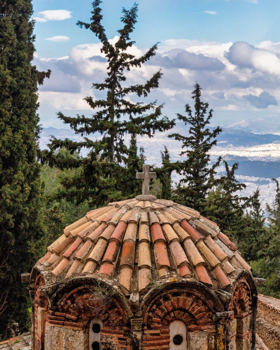 Περπατώντας στο μικρό «Άγιον Ορος» της Αττικής-3