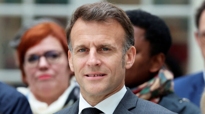 εντός-και-εκτός-το-ελληνικό-τριήμερο-τ-564191335