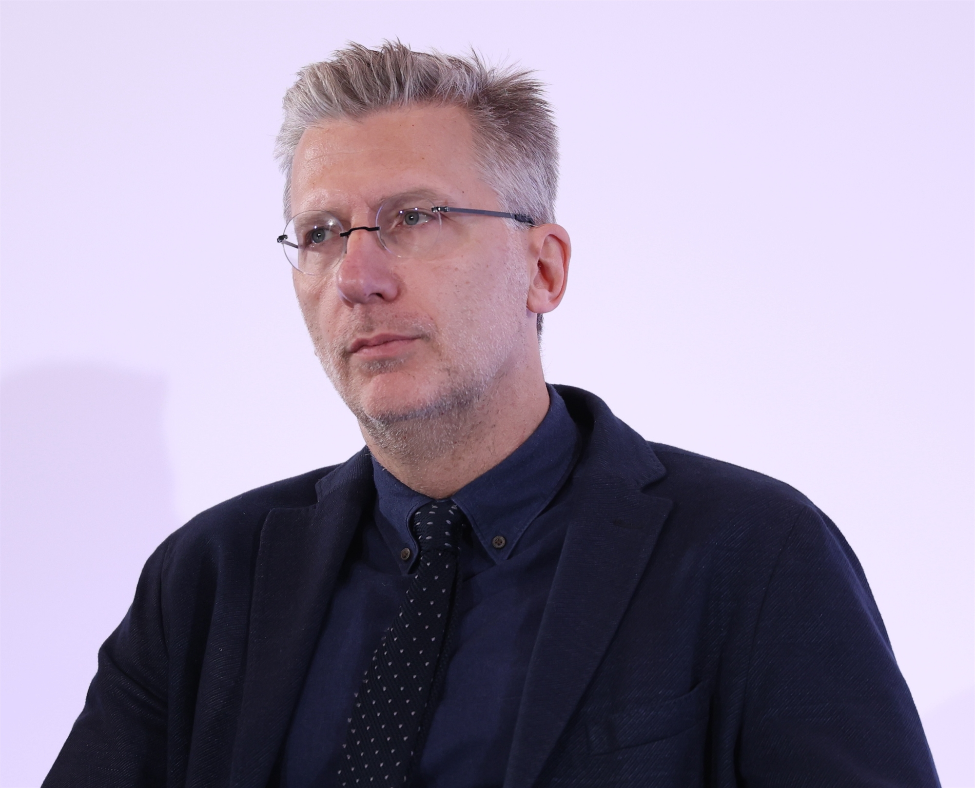 Εντός και Εκτός: «Μετάβαση των Ενόπλων Δυνάμεων στη νέα εποχή»-1