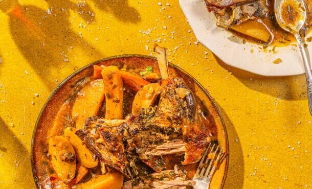 αρνί-μαϊντανάτο-κερκυραϊκό-564172042