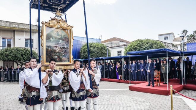 πάνδημος-ο-επετειακός-εορτασμός-στο-μ-564163486