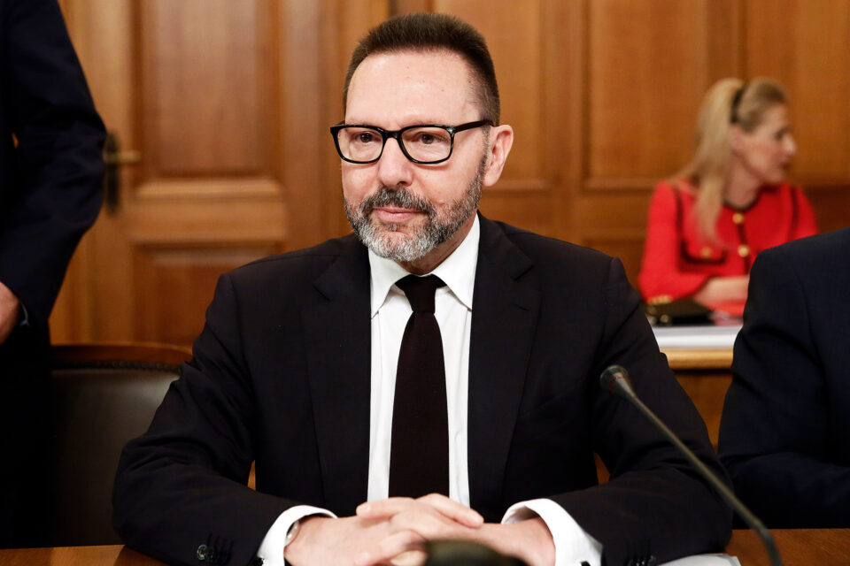 Ο κίνδυνος μιας προεκλογικής παράλυσης-1