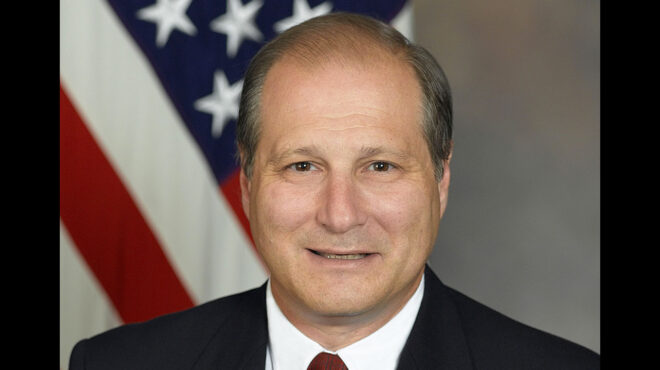 eρικ-eντελμαν-στην-κ-ο-τραμπ-έδρασε-απ-564168517