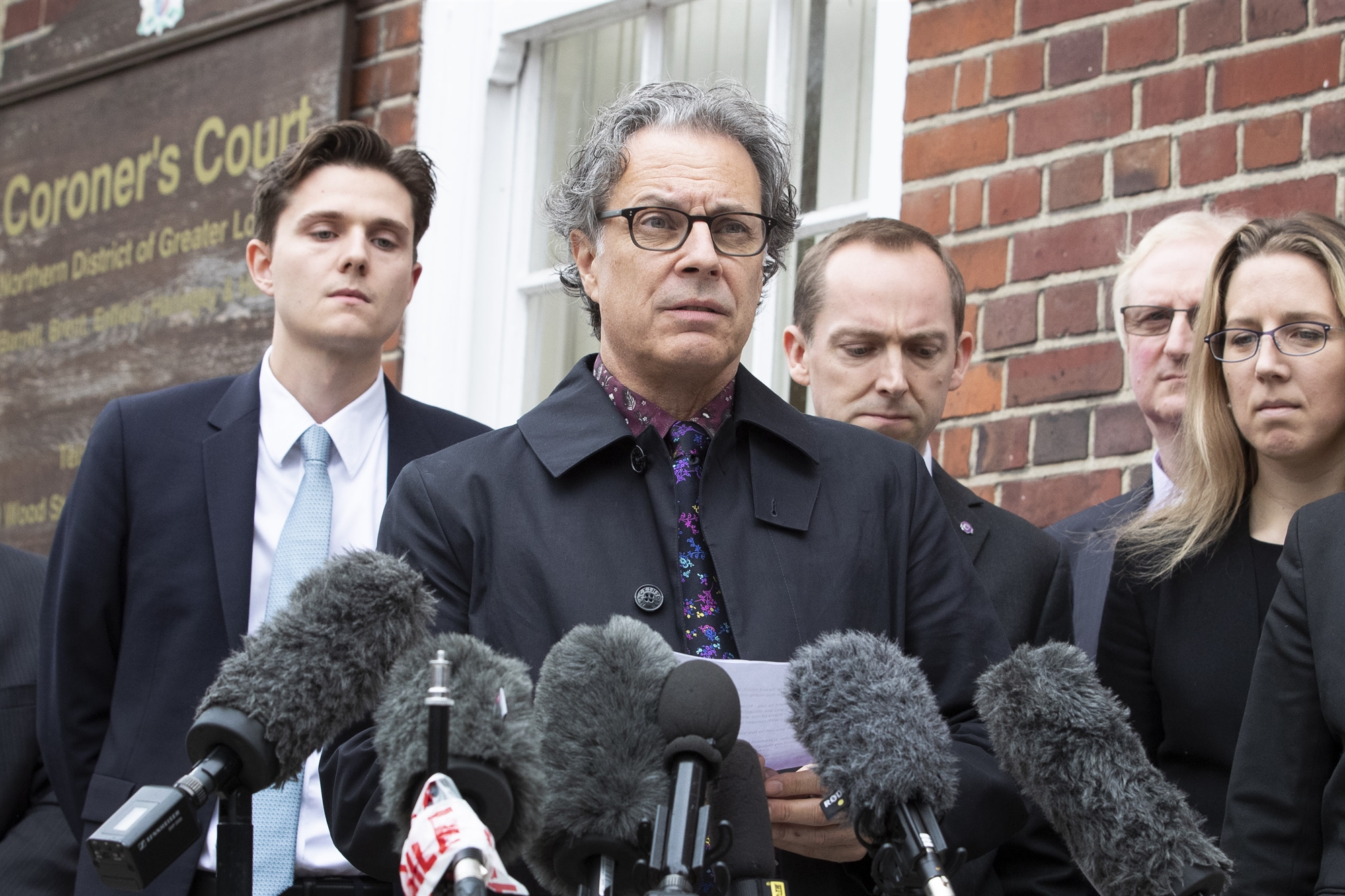 Τους διχάζει ο «διακόπτης» στα σόσιαλ-2