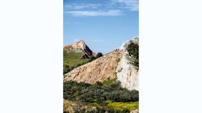 τι-κρύβεται-κάτω-από-το-έδαφος-της-αθήν-564190414