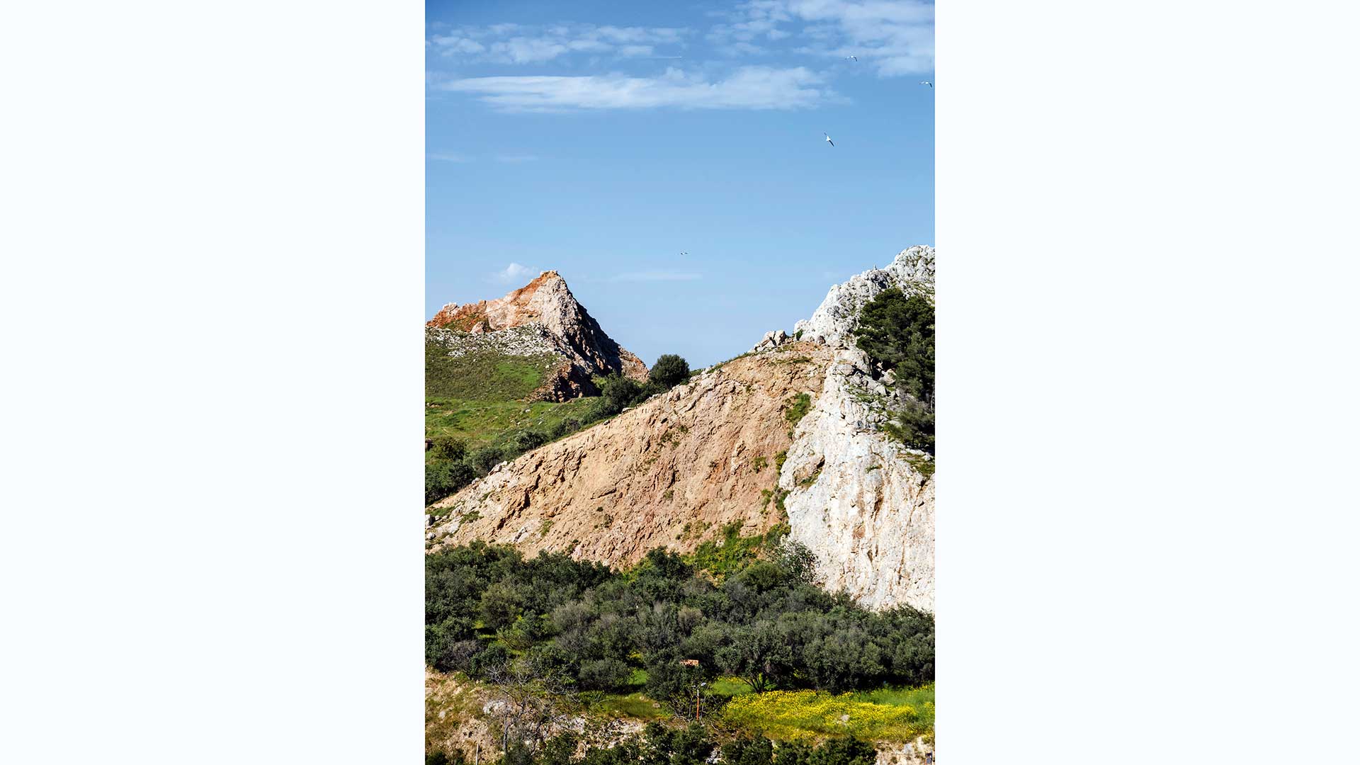 τι-κρύβεται-κάτω-από-το-έδαφος-της-αθήν-564190414