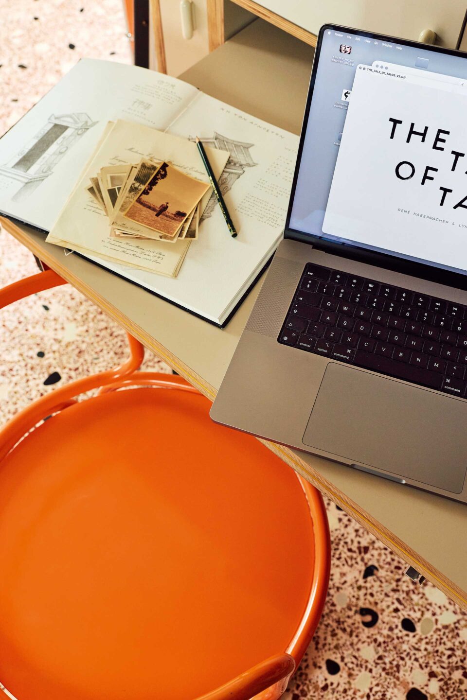 Χωράει όλη η Αθήνα σε ένα δώμα;-1