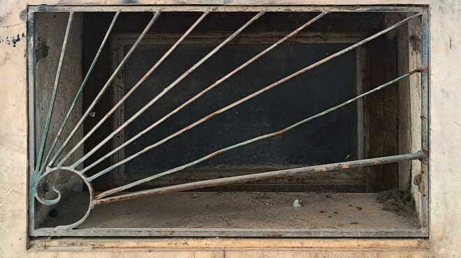 αστικά-ίχνη-στο-κουκάκι-564178189