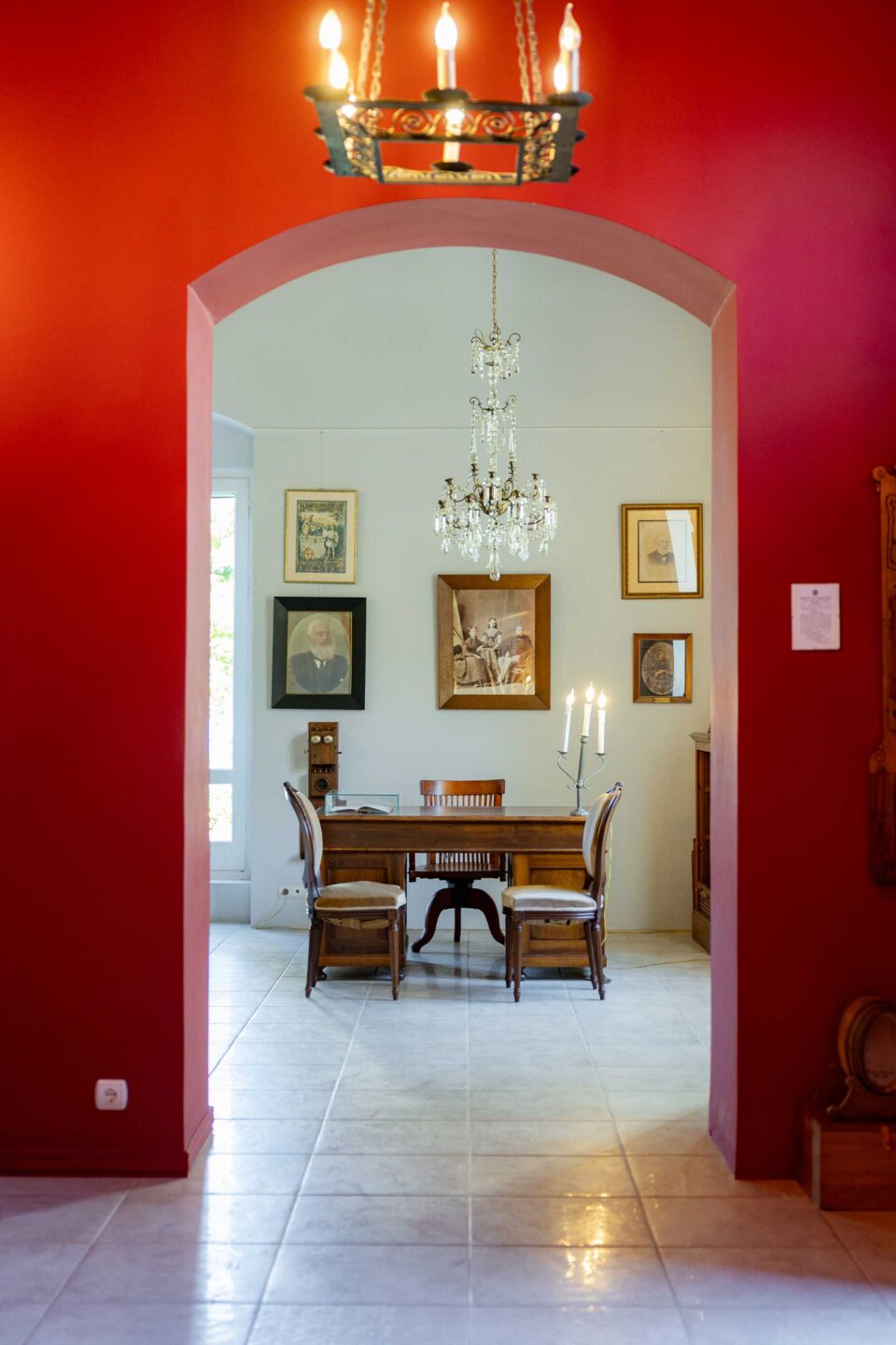 Tο βασίλειο της Μαυροδάφνης: ταξίδι στο ιστορικό οινοποιείο της Πάτρας-5