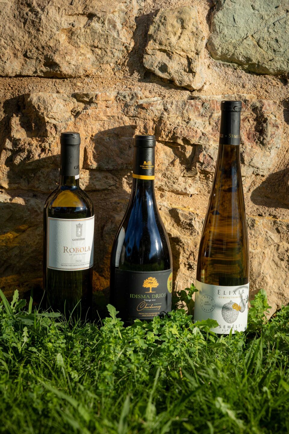 Δεν είναι μόνο το Ασύρτικο: 12 ελληνικά λευκά που παλαιώνουν εντυπωσιακά-2