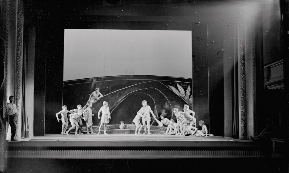 Οι θησαυροί του ΜΙΕΤ αποκαλύπτονται-3