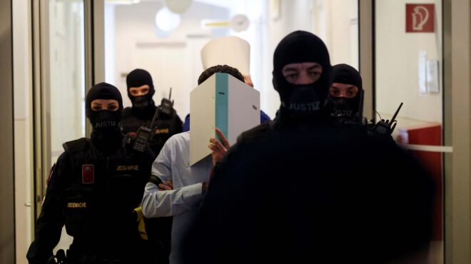 ξεκίνησε-η-δίκη-για-το-σχέδιο-επίθεσης-564198280