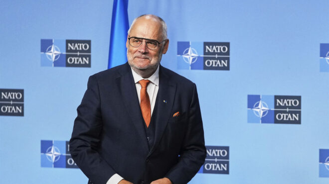 αλαρ-κάρις-στην-κ-αν-μπορούμε-εμείς-564191539