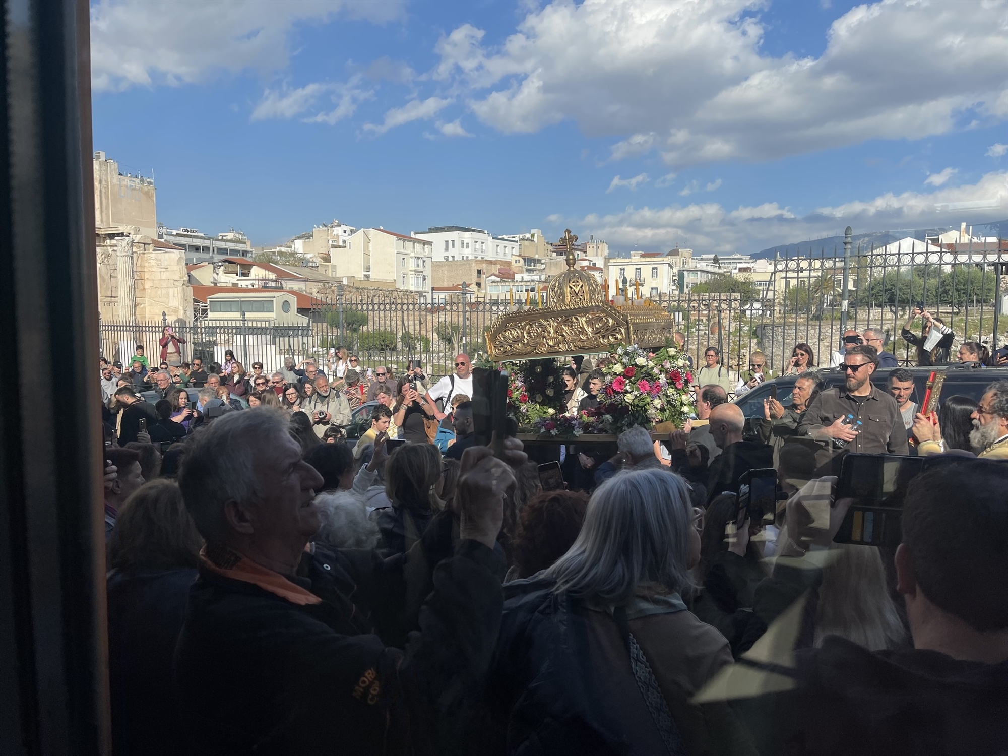 Oταν οι τουρίστες ανακάλυψαν το ελληνικό Πάσχα, που ο Τομ Χανκς ήδη ήξερε-2