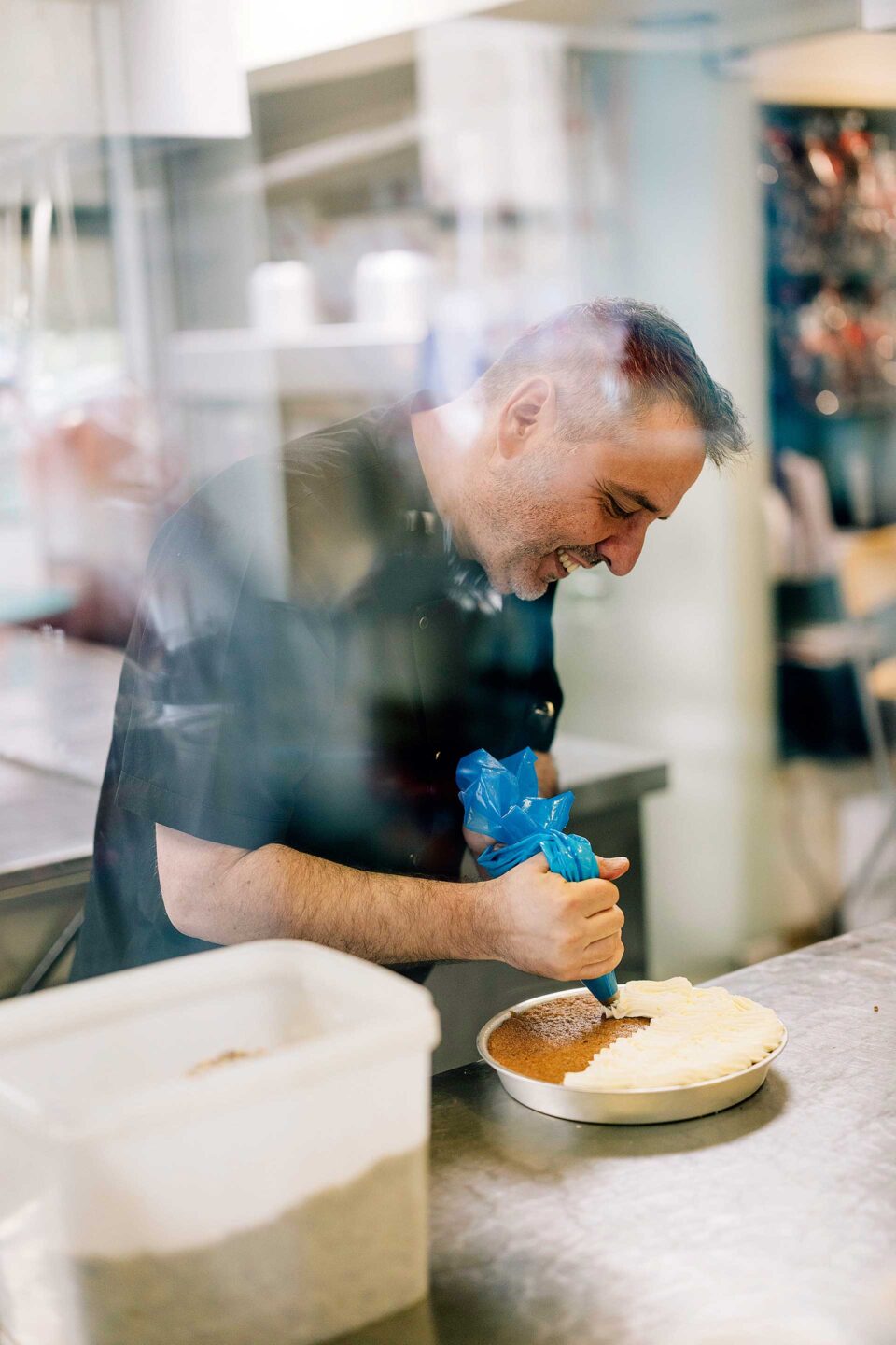 Για χειροποίητο γύρο και παϊδάκια στα Πατήσια-1