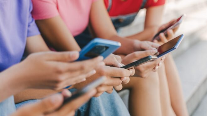 social-media-δεν-έχω-ακούσει-κανένα-παιδί-στη-564168457