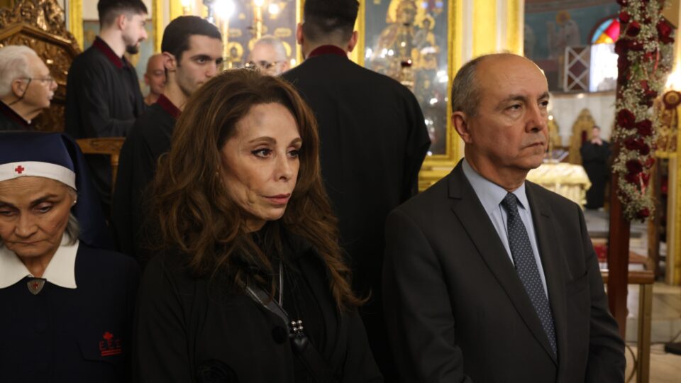 Θεσσαλονίκη: Σε κλίμα κατάνυξης η πρώτη περιφορά Επιταφίου από τον Aγιο Μηνά-6