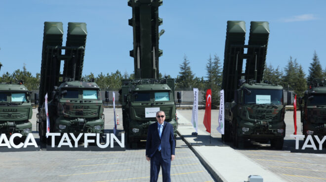 τουρκία-ο-ερντογάν-υπέγραψε-πάνω-στον-564165355