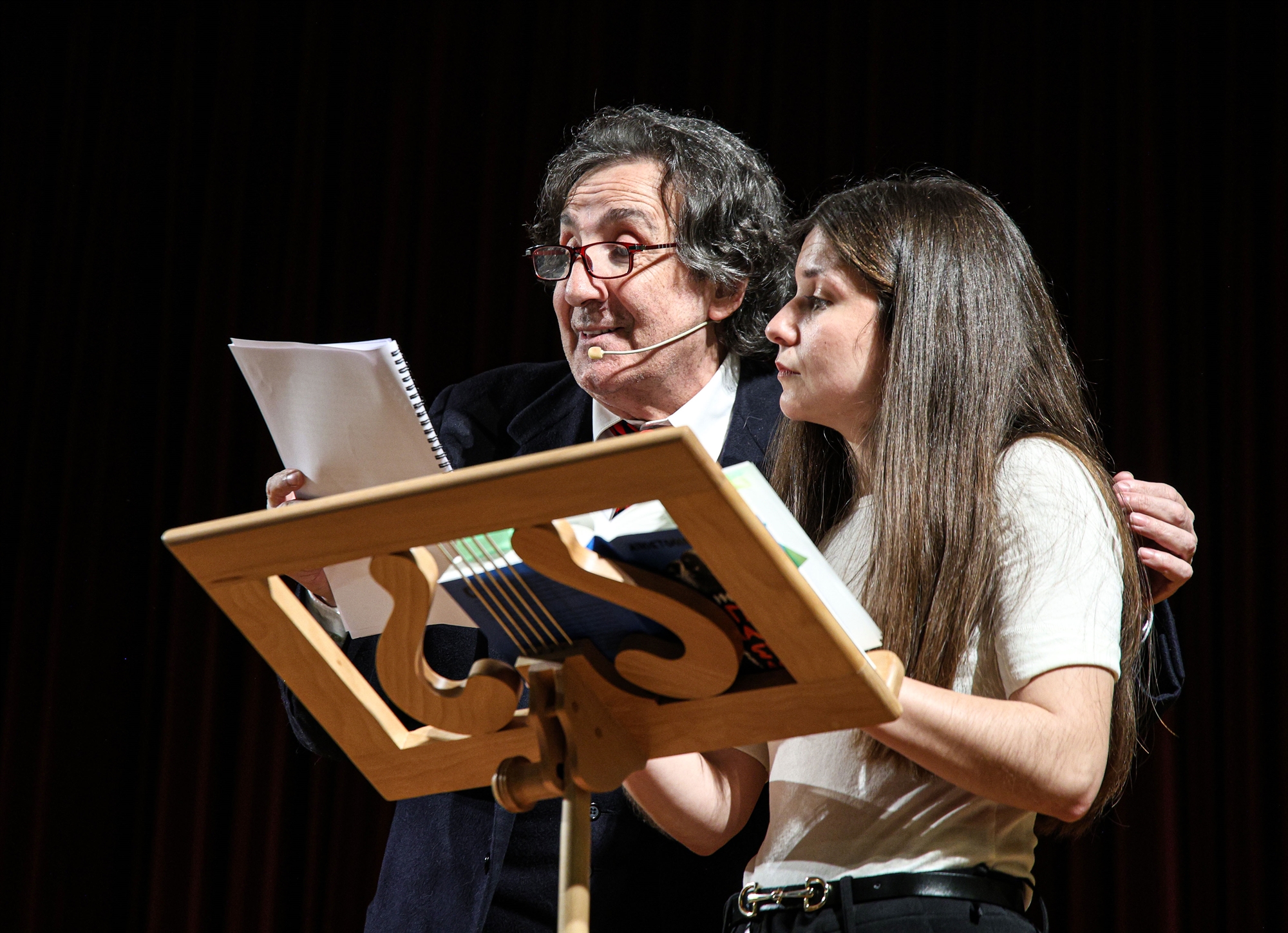 Μια ασυνήθιστη παρουσίαση βιβλίου στον «Παρνασσό» για τον «Γαλανόσκυλο»-1