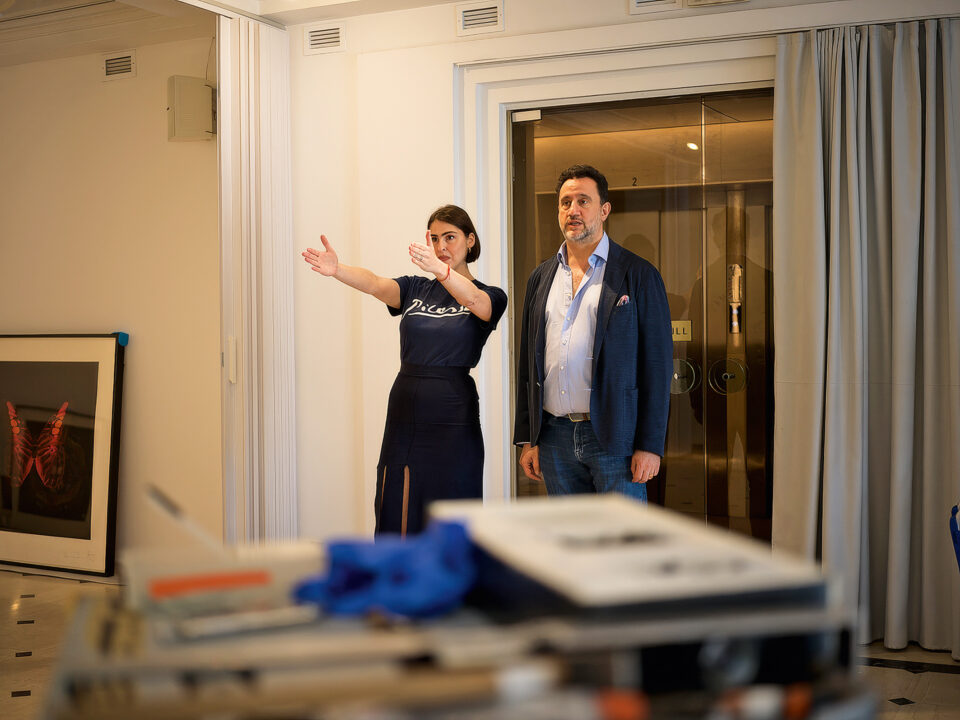 Αγοράζοντας Μπάνκσι στο Κολωνάκι-1