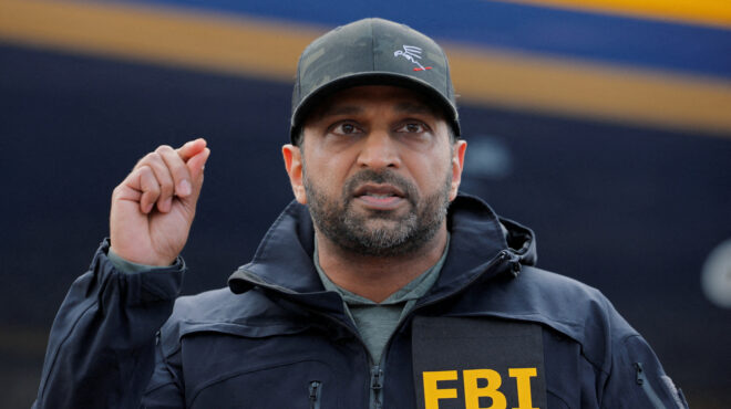 αγωγή-του-διευθυντή-του-fbi-σε-περιοδικό-564184063