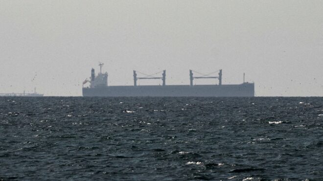 διστακτική-επανεκκίνηση-στο-ορμούζ-μ-564166864