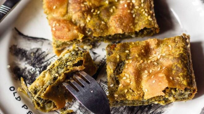 χορτόπιτα-με-μυρωδικά-της-άνοιξης-564172879