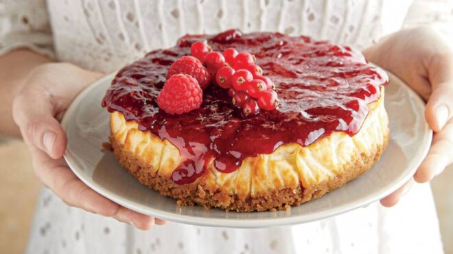 τσίζκεϊκ-με-ελληνικά-τυριά-17-συνταγές-564194503