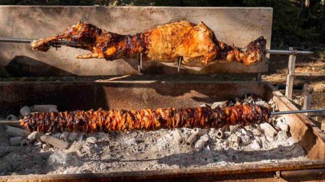 αρνί-στη-σούβλα-από-το-α-ως-το-ω-ο-απόλυτ-564170968