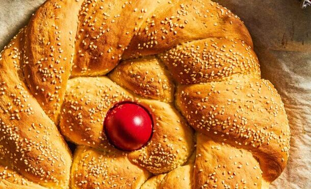 λαμπρόψωμο-με-γλυκάνισο-564161821