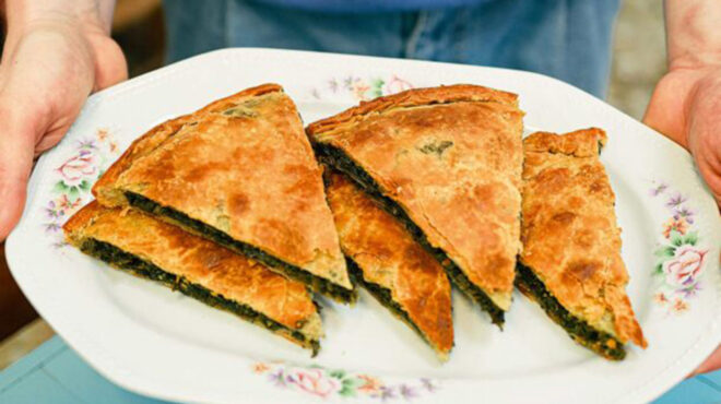 μαραθόπιτα-με-άγρια-χόρτα-από-τη-σύρο-564173410