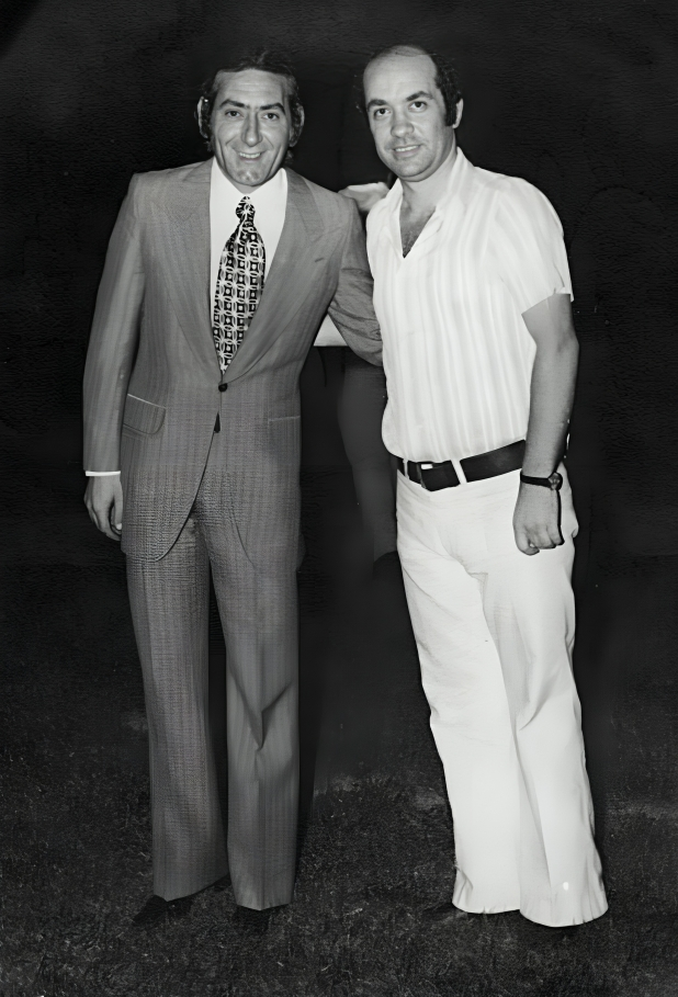 Ο «άγνωστος» στιχουργός μεγάλων επιτυχιών γιορτάζει σήμερα-1