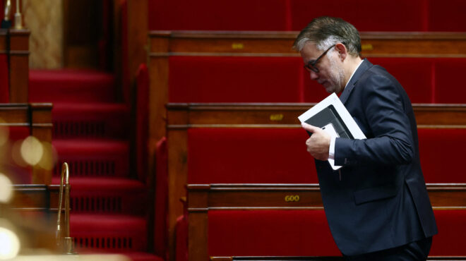 εμφύλιος-ταλανίζει-το-γαλλικό-σοσι-564164362