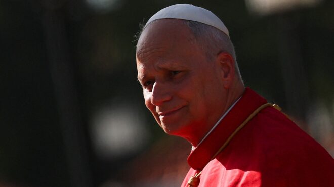 πάπας-λέων-δεν-με-ενδιαφέρει-να-μπω-σε-564182452