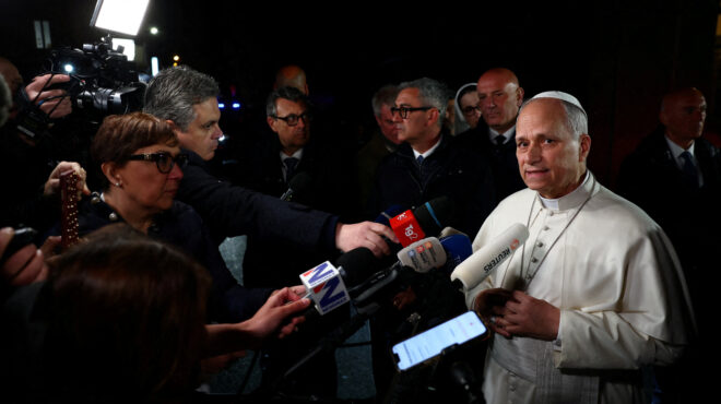 πάπας-λέων-απαράδεκτη-η-απειλή-του-τρα-564165451