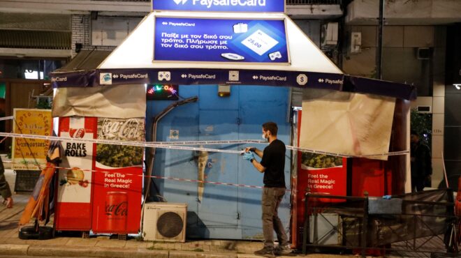 εξάρχεια-μαχαίρωσαν-υπάλληλο-περιπτ-564173284