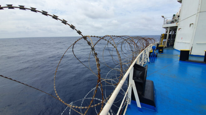 ρεσάλτο-πειρατών-σε-φορτηγό-πλοίο-στα-564196429