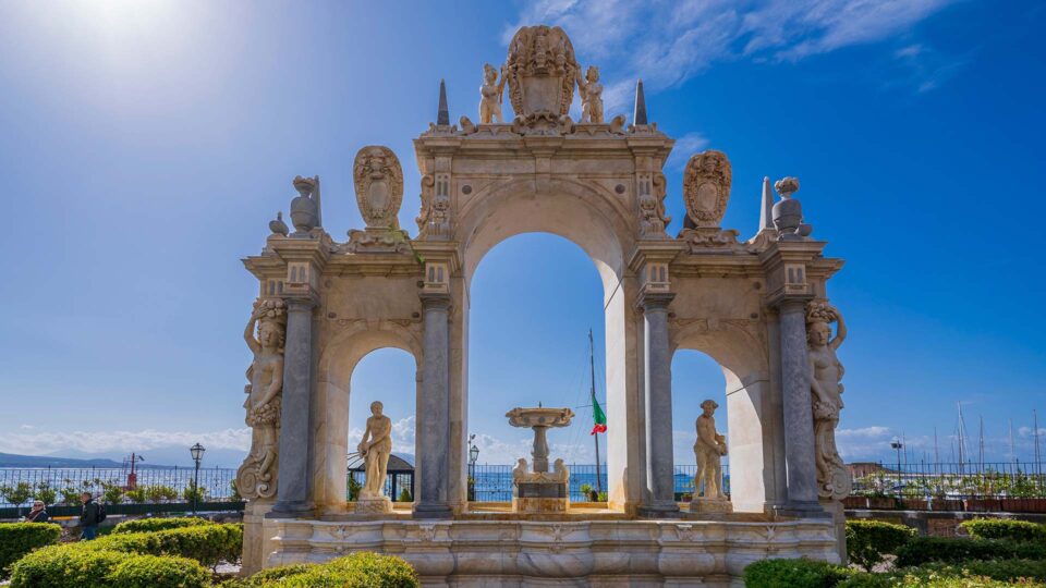 Ενας περίπατος στη Νάπολη των αντιθέσεων-3