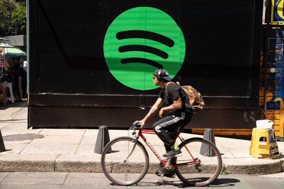 20 χρόνια Spotify: Ακούμε τα πάντα ή τα ίδια;-2