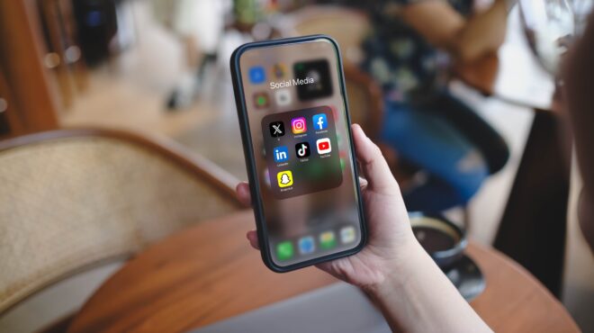 απαγόρευση-των-social-media-για-παιδιά-κάτω-των-15-564166771